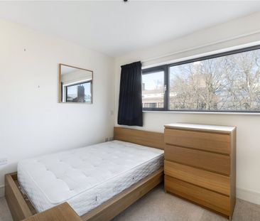 Tower Bridge Road, London, SE1 2AW - Photo 4