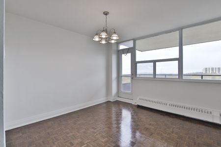 1 Bedroom North Facing - Photo 4