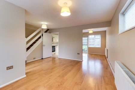 3 bedroom terraced house to rent - Photo 5