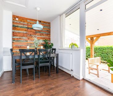 10 bedroom semi-detached house to rent - Photo 2