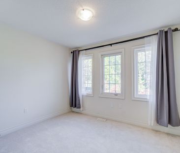 For Lease - 73 Sharonview Crescent, East Gwillimbury, Ontario - Photo 3