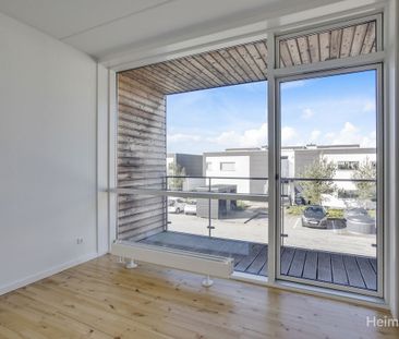 I denne skønne 3-værelses lejlighed får du: - Foto 3