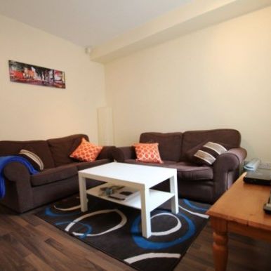 4 Bed - Outstanding 4 Bed Property, Crookes - Photo 1