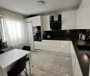 3-Zimmer-Sozialbauwohnung mit Balkon & Ankleidezimmer - 1100 Wien - Foto 2
