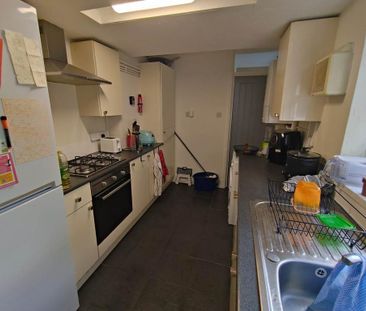 4 bedroom house to rent - Photo 1