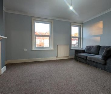 2 bedroom maisonette to rent - Photo 5