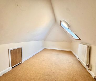 3 bedroom semi-detached house to rent - Photo 3