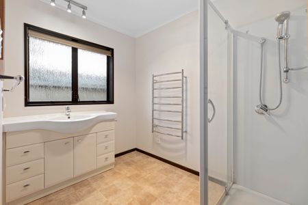 Convenient Location Near Tauranga Hospital - Photo 5