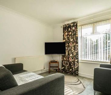 Pinewood Crescent, Penylan, Cardiff, CF23 - Photo 1