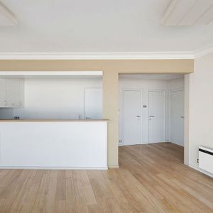 Appartement te huur in Knokke voor € 1.450 met 2 slaapkamers - Photo 2