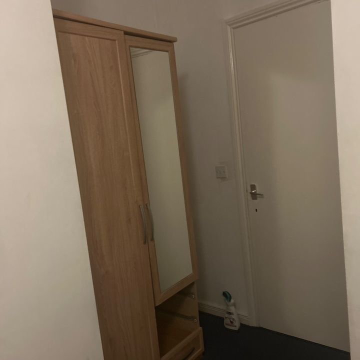 Room in a Shared House, North Road, N7 - Photo 1