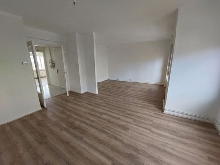 Apartment - Photo 2