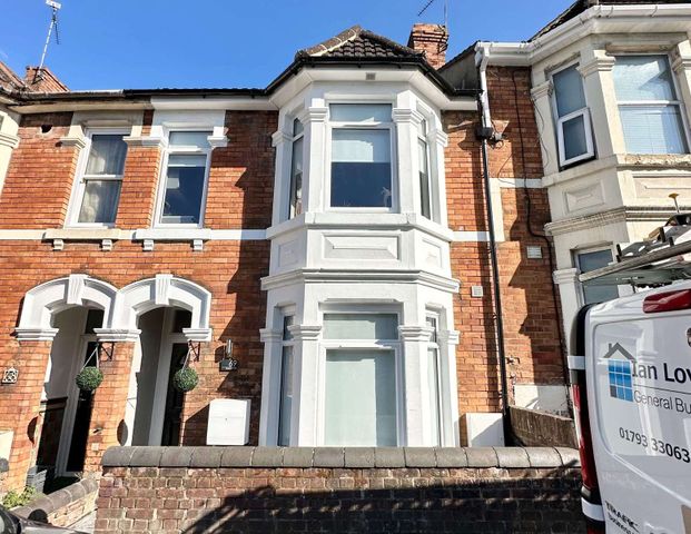 6 Bed 3 Studio all Ensuite HMO - Photo 1