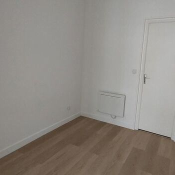 maison 22m2 REIMS 550 euros - Photo 1