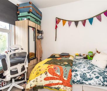 4 bedroom terraced house to rent - Photo 6