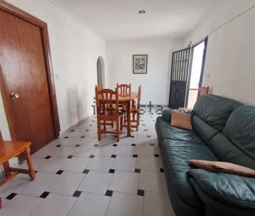 Alquiler de chalet adosado en Calle Timón - Photo 5