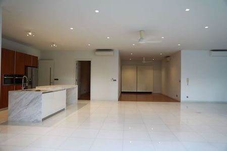 Exclusive Ground Unit Dedaun Condo, Jln Ampang, Tmn U-Thant For Rent - Photo 2