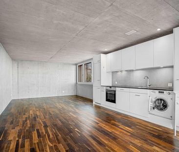 Helle 2.5-Zimmer-Wohnung mit moderner Küche und eigenem Sitzplatz - Photo 3