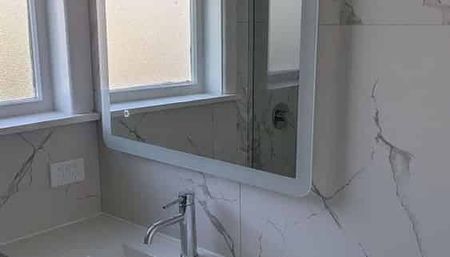 Newly Renovated 3 Bedroom Home - Photo 3