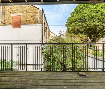 Beautiful one bedroom apartment in a great Dalston location. - Photo 6