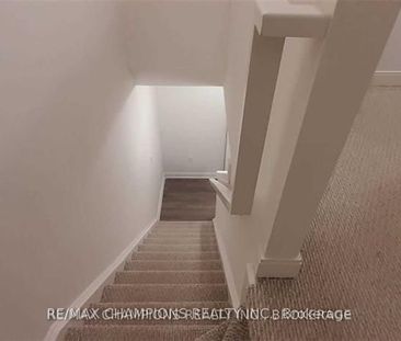 For Lease - 100 Dufay Road Unit# 51, Brampton, Ontario - Photo 2