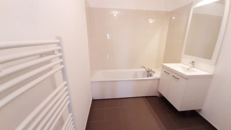 location Appartement T4 DE 73.59m² À MAISONS ALFORT - Photo 3