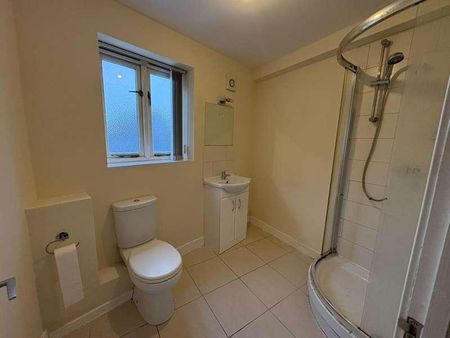 Burford Road, Carterton, OX18 - Photo 4