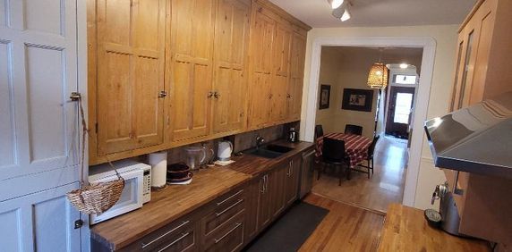 Maison Lumineuse 3 Chambres en plein Centre-Ville - Photo 2