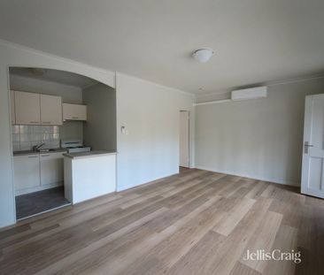 Renovated One Bedroom Apartment - Photo 6
