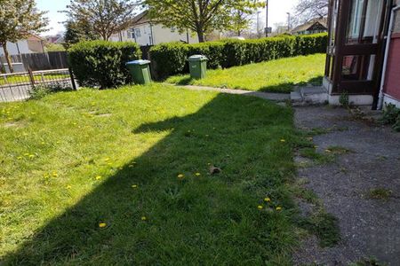 4 bedroom semi-detached house to rent - Photo 3