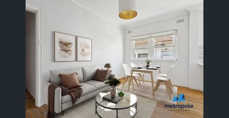 Updated Seaside Apartment In Prime Location. - Photo 5