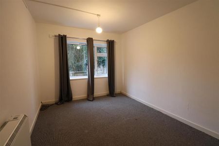 2 bedroom maisonette to rent - Photo 2