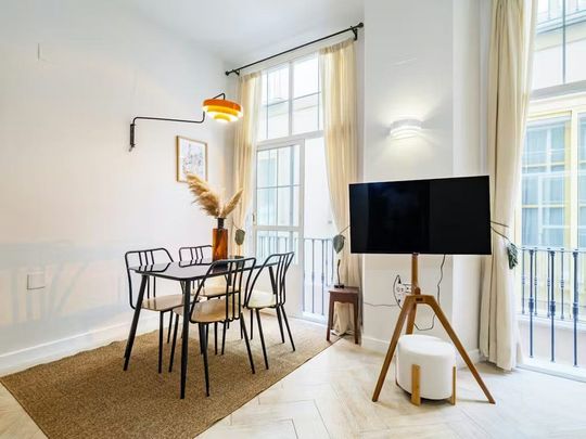 Pasaje Luciano Martínez, Málaga, Andalusia 29005 - Photo 1