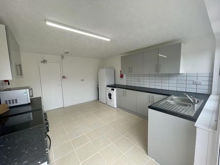 1 bedroom flat to rent - Photo 4