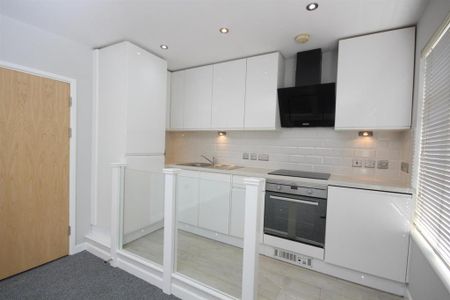 1 bedroom apartment to rent - Photo 4