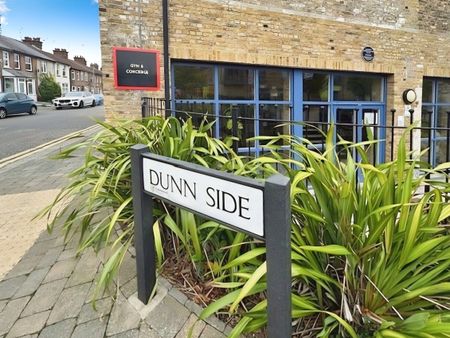 One-Bedroom Apartment - Photo 2