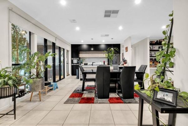 21 Faulding Avenue, Munno Para - Photo 1