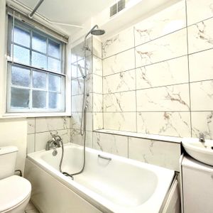 Kings Road, Berkshire Kings Road, Berkshire - Photo 3