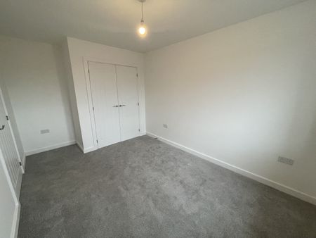 The Rutherford - Photo 3