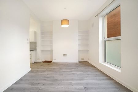 Kilburn High Road - Photo 2