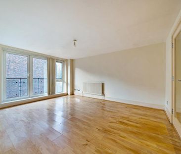 2 bedroom flat to rent - Photo 3