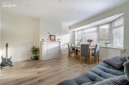 2 bedroom apartment to rent - Photo 2