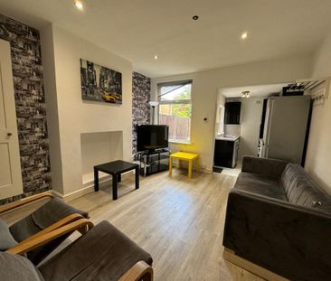 107 Leopold Street - Golden StableLoughborough - Photo 1