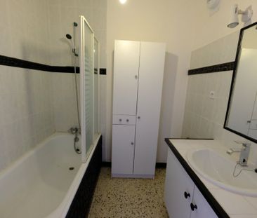 Location Appartement 2 pièces 49m² ST ETIENNE 42000 - Photo 6