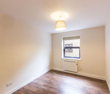 1 bedroom ground floor flat to rent - Photo 3