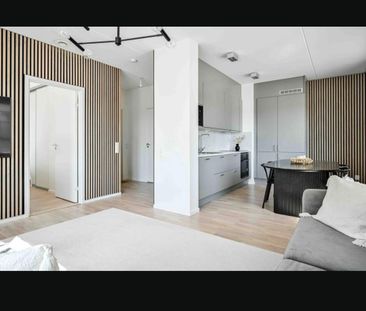 Östertälje Station Ångbåtsvägen, Södertälje - Photo 2