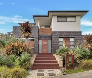 Close to EVERYTHING - Photo 4