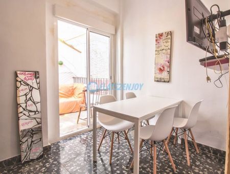 Carrer del Pintor Gisbert, Valencia, Valencian Community 46004 - Photo 4