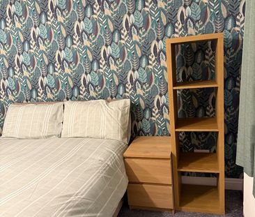 Room in a Shared House, Twyford Abbey Road, NW10 - Photo 6