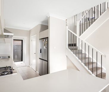 Modern Family Living - Photo 6